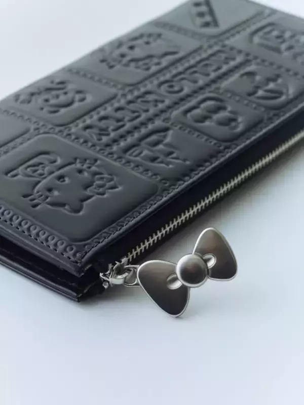 「ハローキティの愛らしさを大人っぽブラックで楽しむ…♪ バッグやアクセなどがラインナップ」の画像