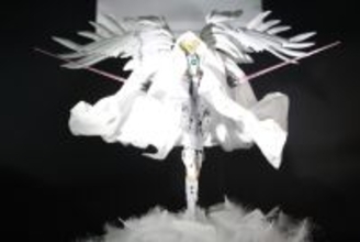 「ウイングガンダムゼロ クロークドカスタム」「フリーダムガンダム」も！ ガンダム・仮面ライダー・ワンピースなどフィギュア大集結！【「TAMASHII NATION 2025」レポ／ガンダム編】