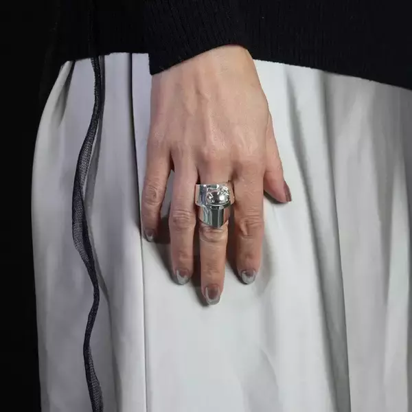 「「サンリオ」ハローキティ×PUNKのアクセサリーが登場♪「Kawaii」と「PUNK」の絶妙なマッチがおしゃれすぎる！！」の画像