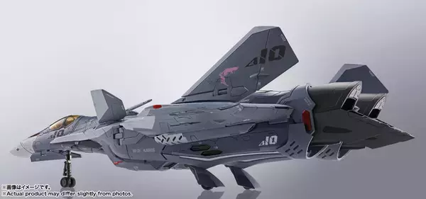 「「マクロスΔ」10周年記念機体は“VF-31A カイロス”！ファイター専用台座、機体番号は特別仕様」の画像