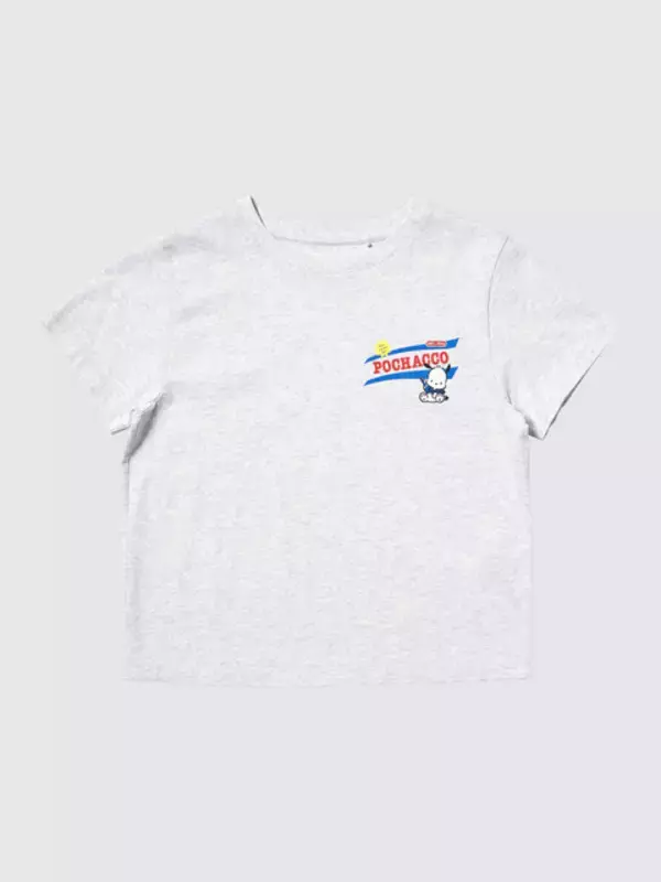 「「サンリオ」キティやシナモロールが、ビーチでのんびり＆かわいいフルーツに♪ ユニクロ「UT」アイテムで夏を過ごしやすく！」の画像