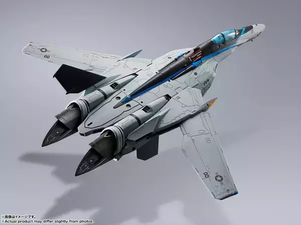 「「マクロスF」×「トップガン マーヴェリック」のコラボ!? マーヴェリックの愛機のカラーとなったVF-25“メサイア”が超合金として発売！」の画像