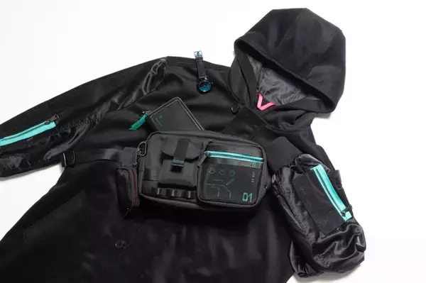 「「初音ミク」“電子の歌姫”をカジュアルスタイルに♪ 腕時計、アウターなど「SuperGroupies」新作コラボグッズ登場」の画像