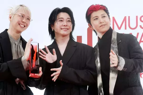 「Mrs. GREEN APPLE 2年連続受賞！レッドカーペット＆授賞フォト公開！「MUSIC AWARDS JAPAN 2026」で喜びのコメントも」の画像