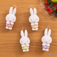 ミッフィーが、カラフルなフルーツデザインでかわいい♪ ナムコ限定グッズが続々登場