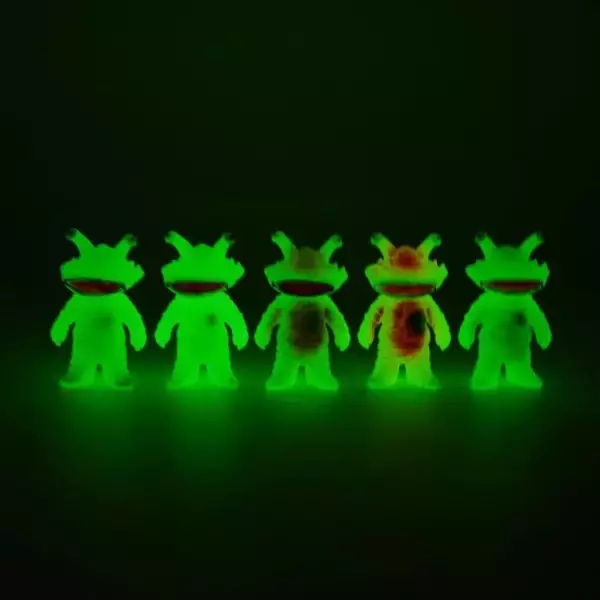 「「ウルトラマン」“マスク取れゾフィー”ソフビや、ゼットンTシャツも！「ウルトラマン 駅ナカ POP UP SHOP in 大宮駅」グッズラインナップ情報到着」の画像