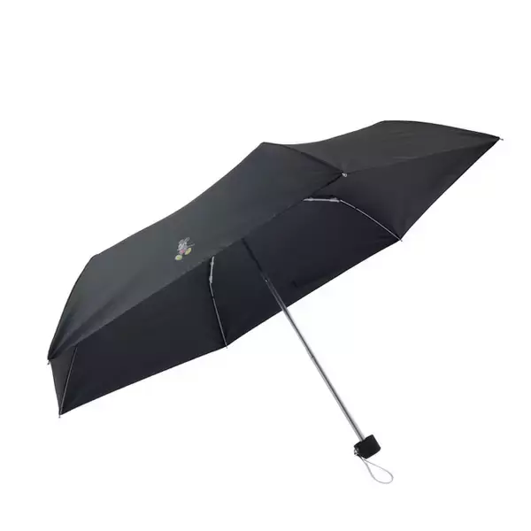 「紫外線対策にピッタリ◎ ディズニーヴィランズやアリエルで、ド派手＆外側はシンプルな使いやすい傘登場」の画像