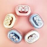 「「ちいかわ」ハチワレ・うさぎのシンプルな可愛さ爆発♪ ワイヤレスイヤホン、スマホケース、ダイカットソフトが発売」の画像1