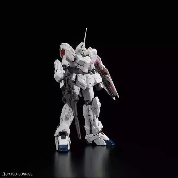 「FAユニコーンガンダム、バンシィ、シナンジュを揃って入手可能！ 「ガンダムUC」より主役機＆ライバル機のRGガンプラが抽選販売受付中！」の画像