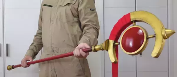 「この逸品が100均で！？「チェンソーマン」マスクや「葬送のフリーレン」「キングダム」アイテムも！制作秘技を探る【インタビュー】」の画像