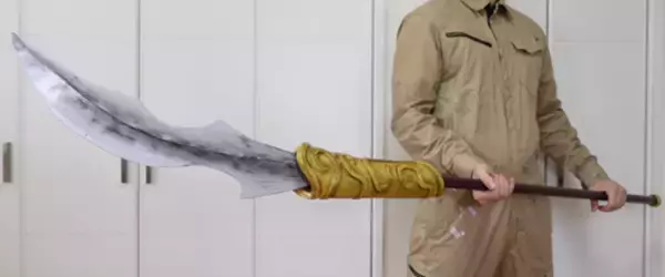 「この逸品が100均で！？「チェンソーマン」マスクや「葬送のフリーレン」「キングダム」アイテムも！制作秘技を探る【インタビュー】」の画像