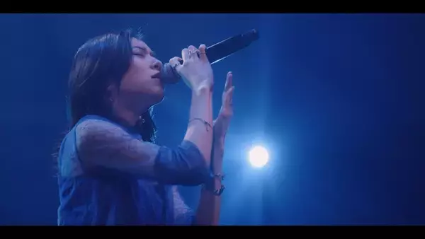 milet『葬送のフリーレン』第1期ライブ映像を特別公開！2期連続ED起用を記念して