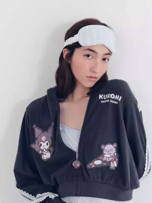 「クロミちゃんとおめかし…♪ 女性らしいシルエットやリボン＆レースで甘甘気分～なルームウェア、バッグ、ポーチが登場【SNIDEL HOMEコラボ】」の画像