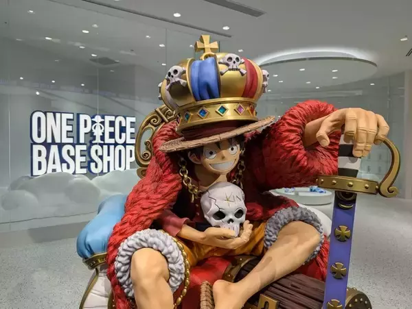 「ONE PIECE BASE SHOP」が新宿マルイにオープン！ 宝探しのようにショッピングが楽しめちゃう♪