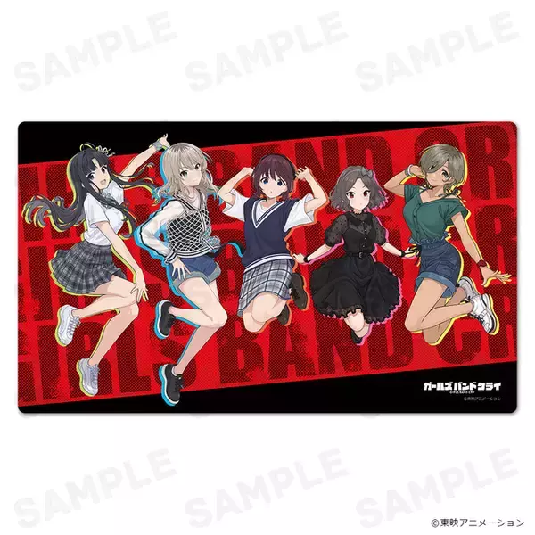 「「ガールズバンドクライ」トゲナシトゲアリの"赤"が輝くTシャツやタペストリーが登場！仁菜、桃香らの新作グッズ受注開始」の画像