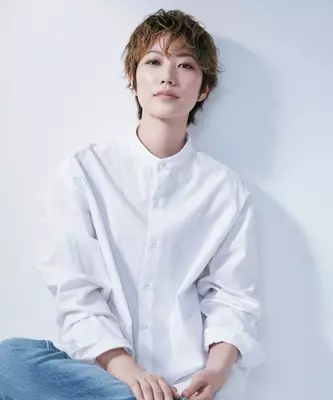 篠原千絵 夢の雫 黄金の鳥籠 Tvcmに元宝塚の七海ひろきが出演 一人三役で物語の世界を華麗に表現 年7月8日 エキサイトニュース