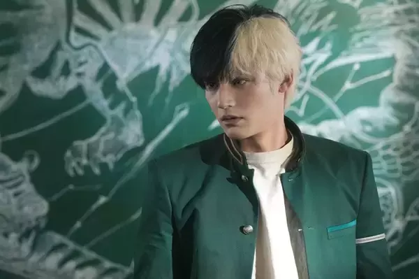 「実写「WIND BREAKER」桜遥（水上恒司）vs杉下京太郎（JUNON）のアクション公開！ JUNONの最長セリフは11文字!?　」の画像