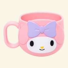 「サンリオ」クロミやキティの存在感抜群♪ キュートなデザインのダイカットマグコップが登場