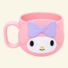 「サンリオ」クロミやキティの存在感抜群♪ キュートなデザインのダイカットマグコップが登場