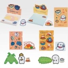 「お文具といっしょ」のキャラクターたちがキッチンを彩る！ぬいぐるみやプレート、調味料入れになって「一番くじ」の賞品に