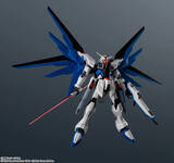 「“舞い降りる剣”フリーダムガンダムのリニューアル版が予約スタート！ ハイマットフルバーストや連結状態のビームサーベルなどプレイバリュー豊富」の画像3