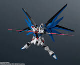 「“舞い降りる剣”フリーダムガンダムのリニューアル版が予約スタート！ ハイマットフルバーストや連結状態のビームサーベルなどプレイバリュー豊富」の画像4