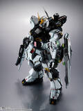 「このνガンダムは“伊達じゃない！”「機動戦士ガンダム 逆襲のシャア」νガンダムが本物のメカを思わせる立体化！「解体匠機」が再販決定」の画像2