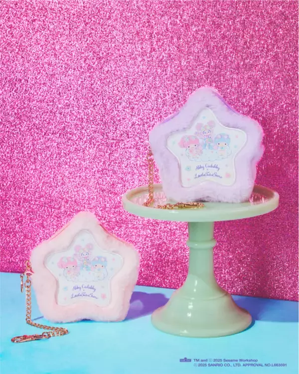 「「セサミストリート」アビー×「サンリオ」リトルツインスターズが初コラボ！キュートなグッズやカフェメニューも展開♪」の画像