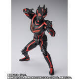「「ウルトラマンネクサス」人造巨人ダークザギのフィギュアの2次抽選が実施中！ 円谷プロダクション造形部門LSS協力のもと、劇中のプロポーションを再現」の画像5