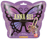 「「ANNA SUI」キラキラときめきMAXのバスボールが！アナ・スイ女史監修のティーローズの香り＆限定ヘアバンド付きセットも」の画像4