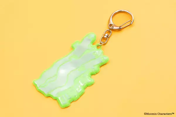 「「ムーミン」ニョロニョロのアイテムが大集結！ 蓄光仕様のクッション、ステッカー、キーホルダーなど♪」の画像