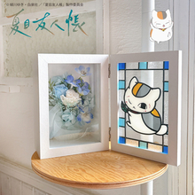 「夏目友人帳」ニャンコ先生、お花と光できらめく…♪ 作中のワンシーンを想う「グラスアートと花束のセット」登場