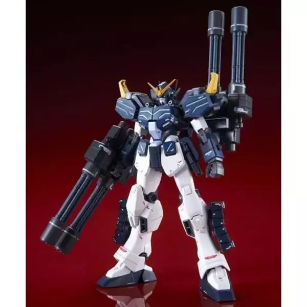 「“残り250機…一人50機の割り当てだ”「MG 1/100 ガンダムヘビーアームズ改 ＥＷ」が再販！ トロワを象徴するピエロマスクも付属」の画像
