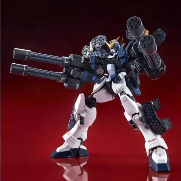 「“残り250機…一人50機の割り当てだ”「MG 1/100 ガンダムヘビーアームズ改 ＥＷ」が再販！ トロワを象徴するピエロマスクも付属」の画像