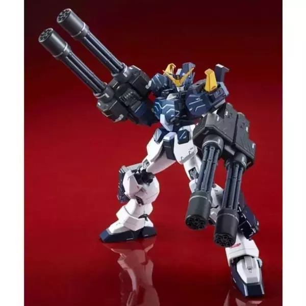 「“残り250機…一人50機の割り当てだ”「MG 1/100 ガンダムヘビーアームズ改 ＥＷ」が再販！ トロワを象徴するピエロマスクも付属」の画像