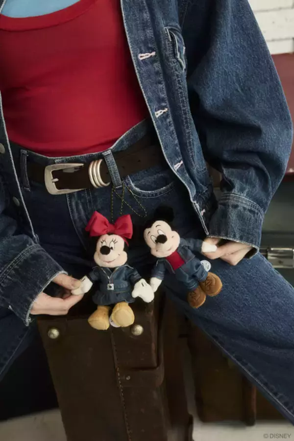 「ミッキー＆ミニーがデニムスタイルに！秋冬コーデにもってこい☆シャツ、バッグ、ぬいが登場「MM DENIM STYLE COLLECTION」9月2日発売」の画像