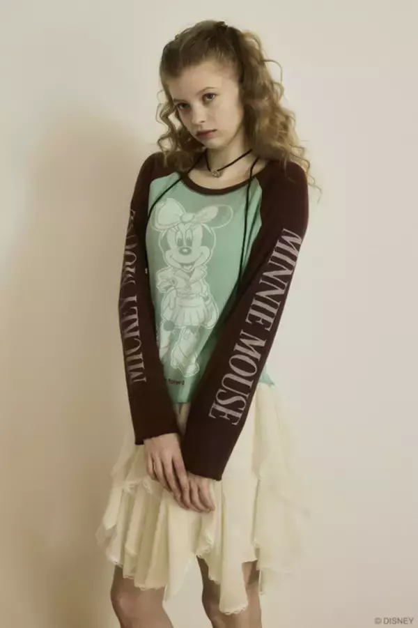「ミッキー＆ミニーがデニムスタイルに！秋冬コーデにもってこい☆シャツ、バッグ、ぬいが登場「MM DENIM STYLE COLLECTION」9月2日発売」の画像