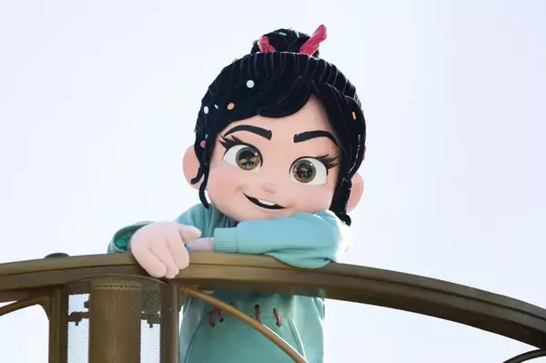 「GWは東京ディズニーランドで人気パレード＆フードを満喫！終了ショー＆期間限定プログラムも忘れず体験」の画像