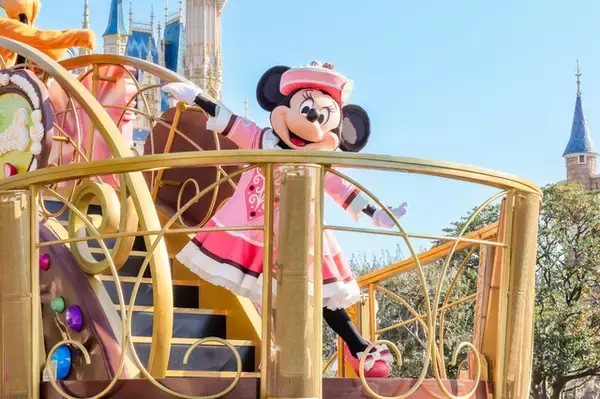 「GWは東京ディズニーランドで人気パレード＆フードを満喫！終了ショー＆期間限定プログラムも忘れず体験」の画像