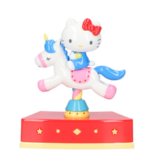 「サンリオ」キティ、シナモロール、クロミがレトロ可愛い♪ メリーゴーランドにもなるドール雑貨がBOXで登場