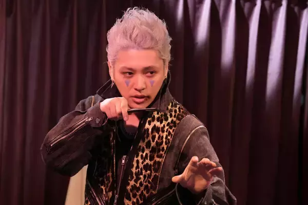 「実写版「SAKAMOTO DAYS」目黒蓮演じる“ふくよかな坂本”も“スマートな坂本”もお披露目！ 場面写真一挙公開」の画像