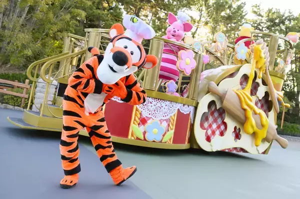 「おかえり、ヴァネロペ♪ 可愛すぎ＆楽しすぎパレードが帰ってきた！東京ディズニーランド「イッツ・ア・スウィーツフルタイム！」【レポート】」の画像