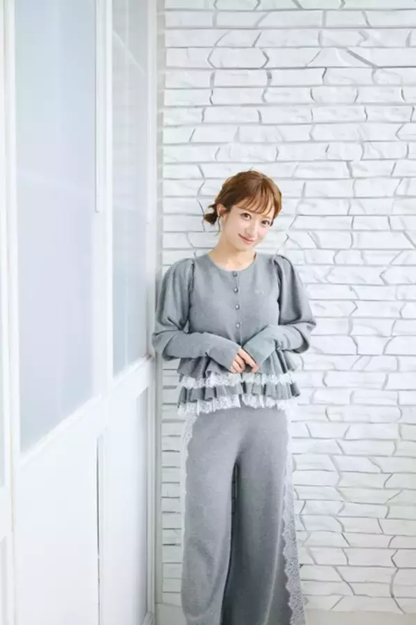「ミッキー＆ミニーを親子リンクコーデで楽しもう♪ オーバーサイズスウェットや部屋着がズラリ！辻希美プロデュース「Ange Charme」」の画像