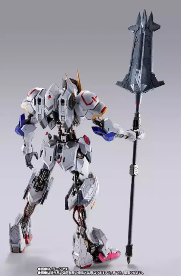 「【再販開始】「METAL BUILD ガンダムバルバトス（第4形態）」の2次抽選がスタート！新規武装のブーメランメイスと赤のマントで10周年に相応しい仕上がりに！」の画像