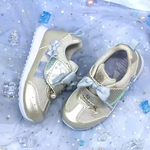「「アナ雪」夏にぴったりのひんやりグッズが登場♪「DISNEY FROZEN SUMMER」が開催！」の画像