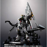 「この精巧さに惚れ惚れ♪ 「機動戦士ガンダム 逆襲のシャア」νガンダムがフィン・ファンネル装備が抽選販売受付中！ 「解体匠機」の本体とオプションパーツがセットになった豪華版」の画像2