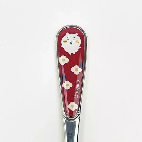 「「ちいかわ」が食卓を可愛く♪ 見ているだけで癒される豆皿、フォーク＆スプーン登場」の画像