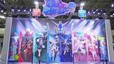 「ガンダム×ホロライブってどんなコラボ？「hololive SUPER EXPO 2026」ガンダムブースに特別仕様のガンダムと最新グッズの参考展示が大集合！【イベントレポ】」の画像1