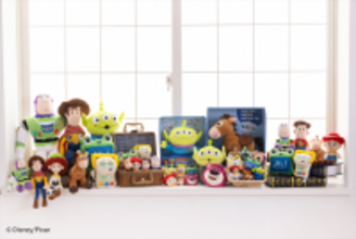 リトルグリーンメンが踊っておしゃべり♪ 「トイ・ストーリー５」ぬいぐるみはなんと全32点!? 盛りだくさんのラインナップに注目