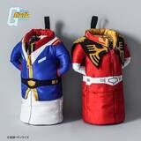 「“僕が一番、ペットボトルを上手く持ち運べるんだ！” アムロとシャアの服のペットボトルホルダー登場！「機動戦士ガンダム ボトルホルダー」が予約受付中！」の画像2